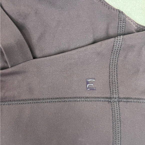 NWT Everlane The Perform Crossed Back Strap Cropped Top Eggplant Size XS - Picture 6 of 10